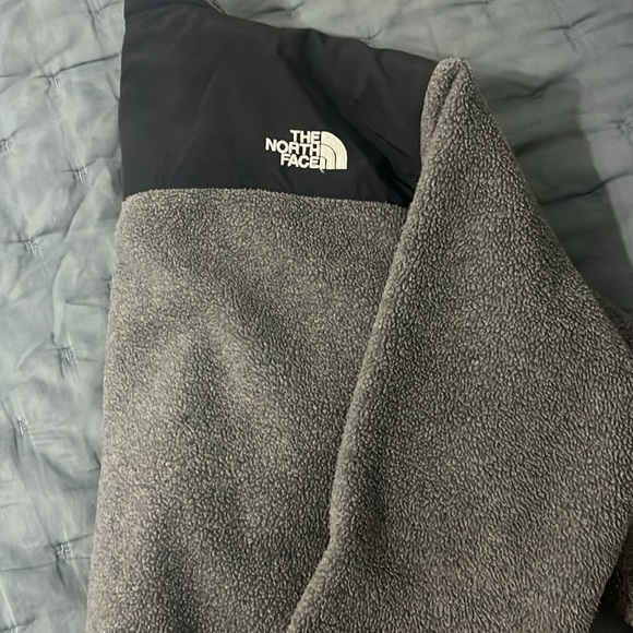 The North Face fleece jacket - Picture 5 of 5